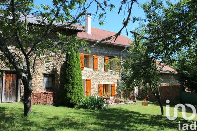 /international/fr/saint-sauveur-la-sagne-auvergne-310100670187/
