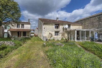 /international/fr/coivert-charente-310107067530/