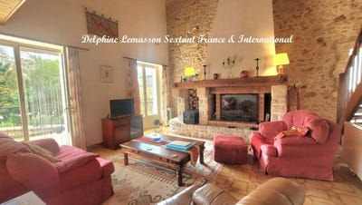 /international/fr/fonroque-aquitaine-310119775624/