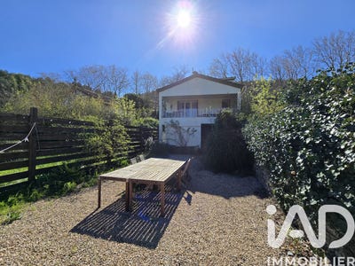 /international/fr/villeneuve-les-corbieres-languedoc-roussillon-310106741008/