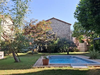 /international/fr/berrias-et-casteljau-rhone-310105916579/