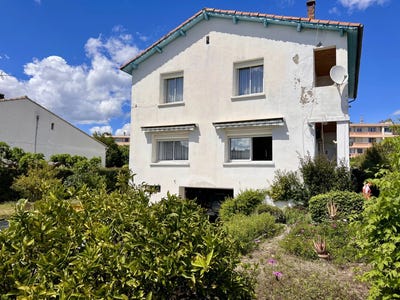 /international/fr/beaucaire-languedoc-roussillon-310119395060/