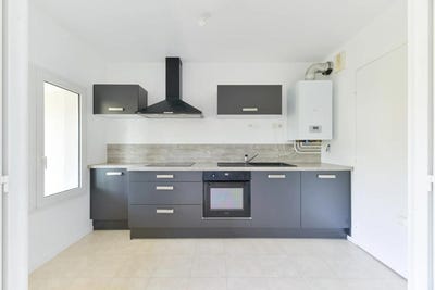 /international/fr/reze-pays-de-la-loire-310107973310/