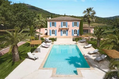 /international/fr/grimaud-provence-alpes-cote-d-azur-310110395392/