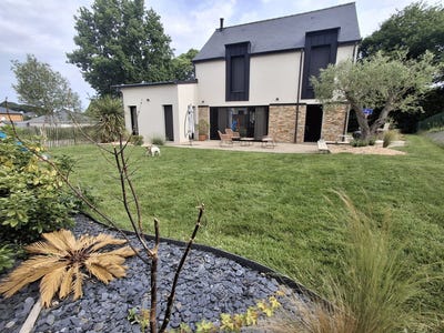 /international/fr/fougeres-brittany-310108466312/
