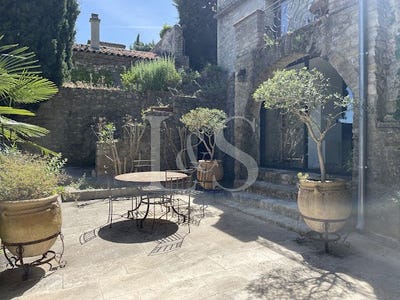 /international/fr/vaison-la-romaine-provence-alpes-cote-d-azur-120090265899/
