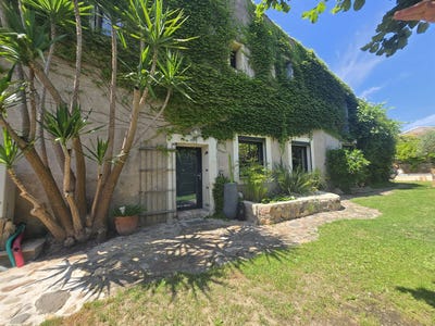 /international/fr/cazouls-d-herault-languedoc-roussillon-310108838870/