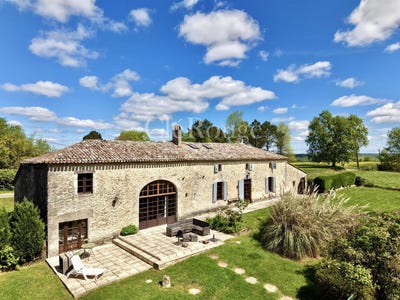 /international/fr/monsegur-aquitaine-310108525939/