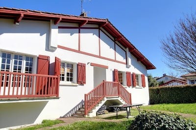 /international/fr/guethary-aquitaine-310095518480/?lang=zh-cn