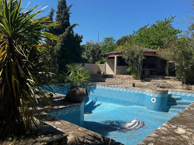 /international/fr/busque-midi-pyrenees-310103616370/