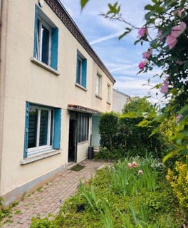 /international/fr/champcevinel-aquitaine-310109023455/
