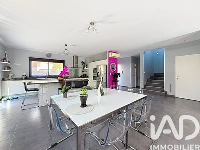 /international/fr/juvignac-languedoc-roussillon-310107534175/