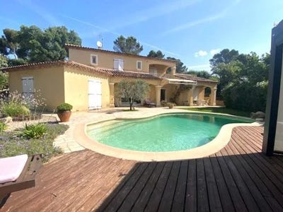 /international/fr/pierrefeu-du-var-provence-alpes-cote-d-azur-310100493767/