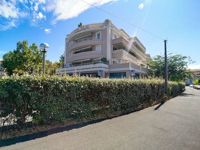 /international/fr/frejus-provence-alpes-cote-d-azur-310108634207/