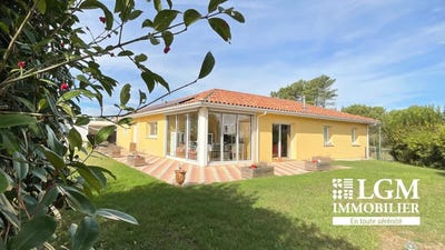 /international/fr/castets-aquitaine-310107979598/