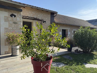 /international/fr/poitiers-charente-310107921100/