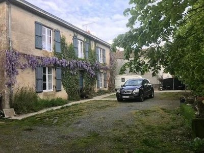 /international/fr/saint-bonnet-de-bellac-limousin-120094571589/