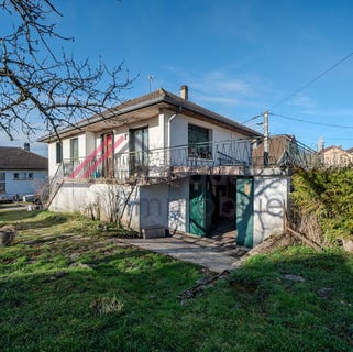 /international/fr/lons-le-saunier-franche-comte-310107793928/