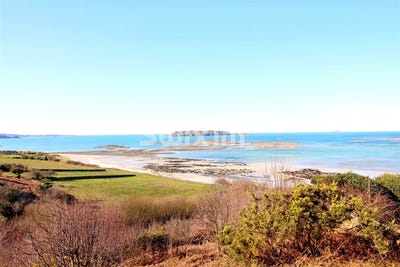 /international/fr/perros-guirec-brittany-310108088802/