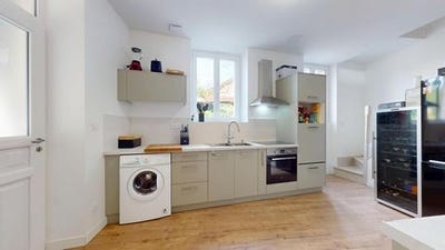 /international/fr/coutras-aquitaine-310100497072/