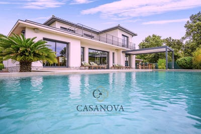 /international/fr/castries-languedoc-roussillon-310100784370/