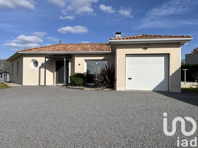 /international/fr/terrasson-lavilledieu-aquitaine-310097899899/