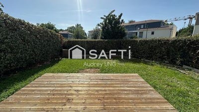 /international/fr/yvrac-aquitaine-310108247849/