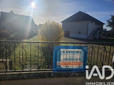 /international/fr/bourgueil-pays-de-la-loire-310103614101/