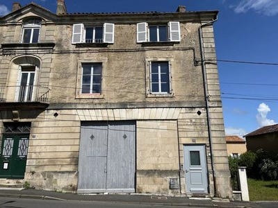 /international/fr/montmorillon-charente-120092702099/