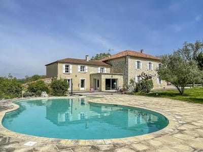 /international/fr/castera-verduzan-midi-pyrenees-310107422975/