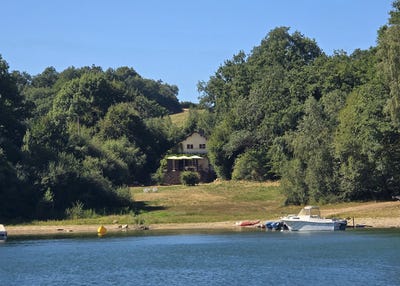/international/fr/arvieu-midi-pyrenees-310119554973/