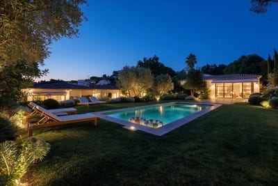 /international/fr/mougins-hh-16304761-mougins-provence-alpes-cote-d-azur-310120047083/