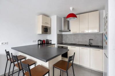 /international/fr/bron-rhone-310108276263/