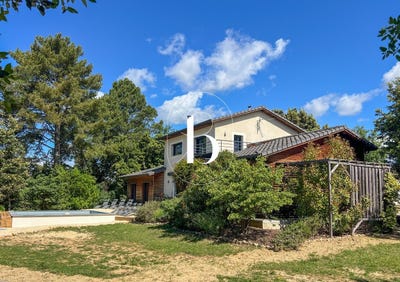 /international/fr/saint-paulet-de-caisson-languedoc-roussillon-310108265604/