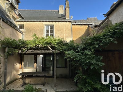 /international/fr/josselin-brittany-310102566822/