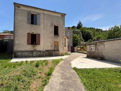 /international/fr/besseges-languedoc-roussillon-310108488363/