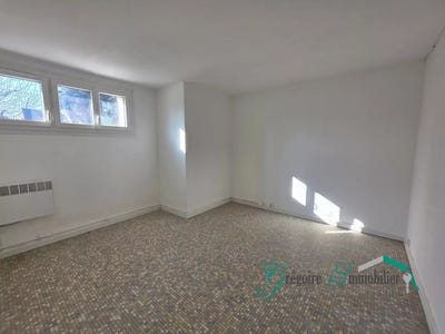 /international/fr/montigny-sur-loing-ile-de-france-310098878166/