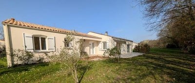 /international/fr/pessines-charente-310106139281/