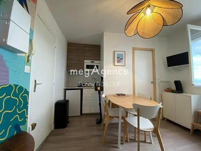 /international/fr/carolles-la-basse-normandie-310106358851/