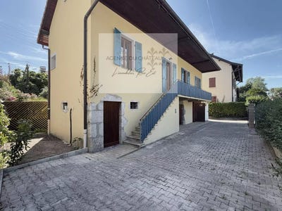 /international/fr/menthon-saint-bernard-rhone-310108376573/