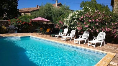 /international/fr/faugeres-languedoc-roussillon-310104338304/