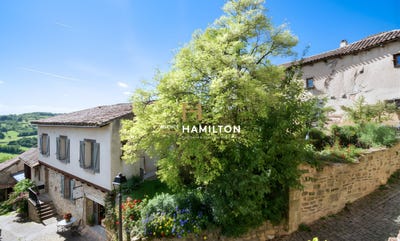 /international/fr/cordes-sur-ciel-midi-pyrenees-310107559876/