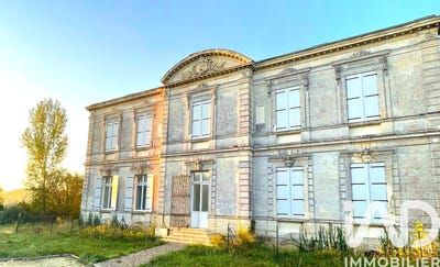 /international/fr/carignan-de-bordeaux-aquitaine-310106079121/