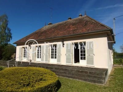 /international/fr/milly-sur-therain-picardie-310108315142/