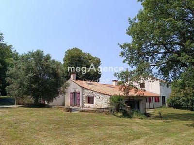 /international/fr/la-chapelle-hermier-pays-de-la-loire-310100176757/