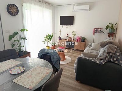 /international/fr/coutras-aquitaine-310102398711/