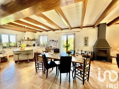 /international/fr/montbrun-des-corbieres-languedoc-roussillon-310102231303/