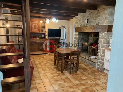 /international/fr/chamberet-limousin-310105245075/?lang=pt