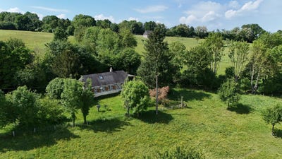 /international/fr/saint-martin-de-fresnay-la-basse-normandie-310100877179/
