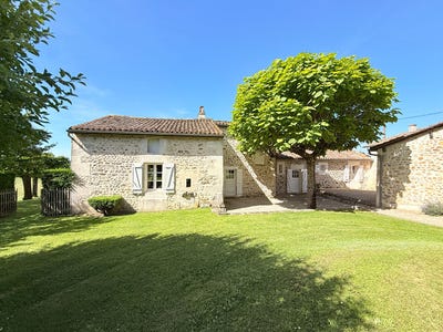 /international/fr/dignac-auvergne-310108757168/